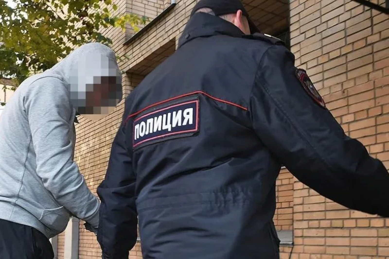 Несовершеннолетних вернули родителям и законным представителям.